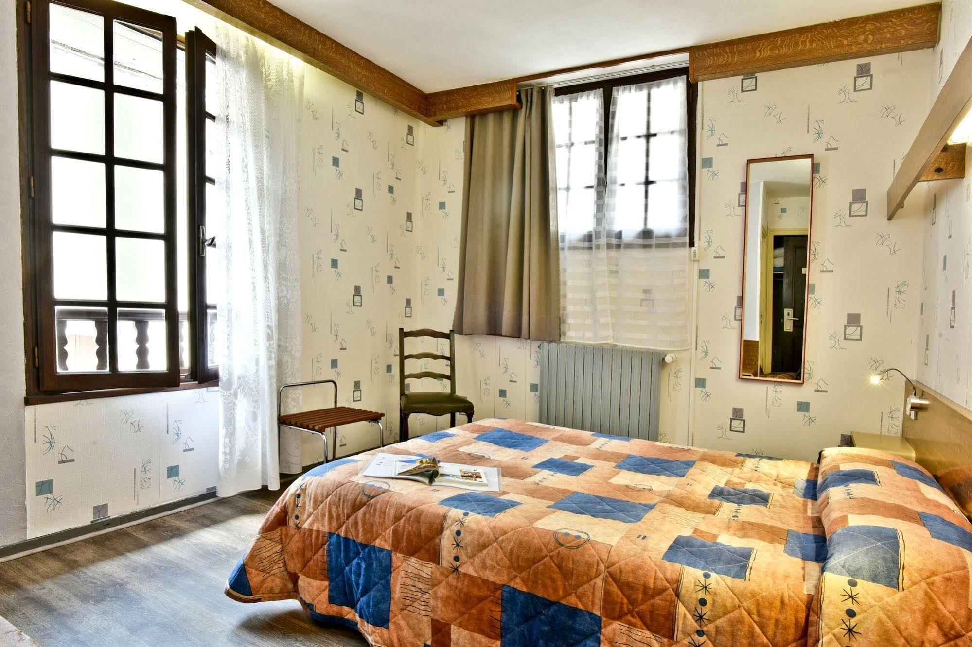 Logis Hotel De France Arudy Zewnętrze zdjęcie