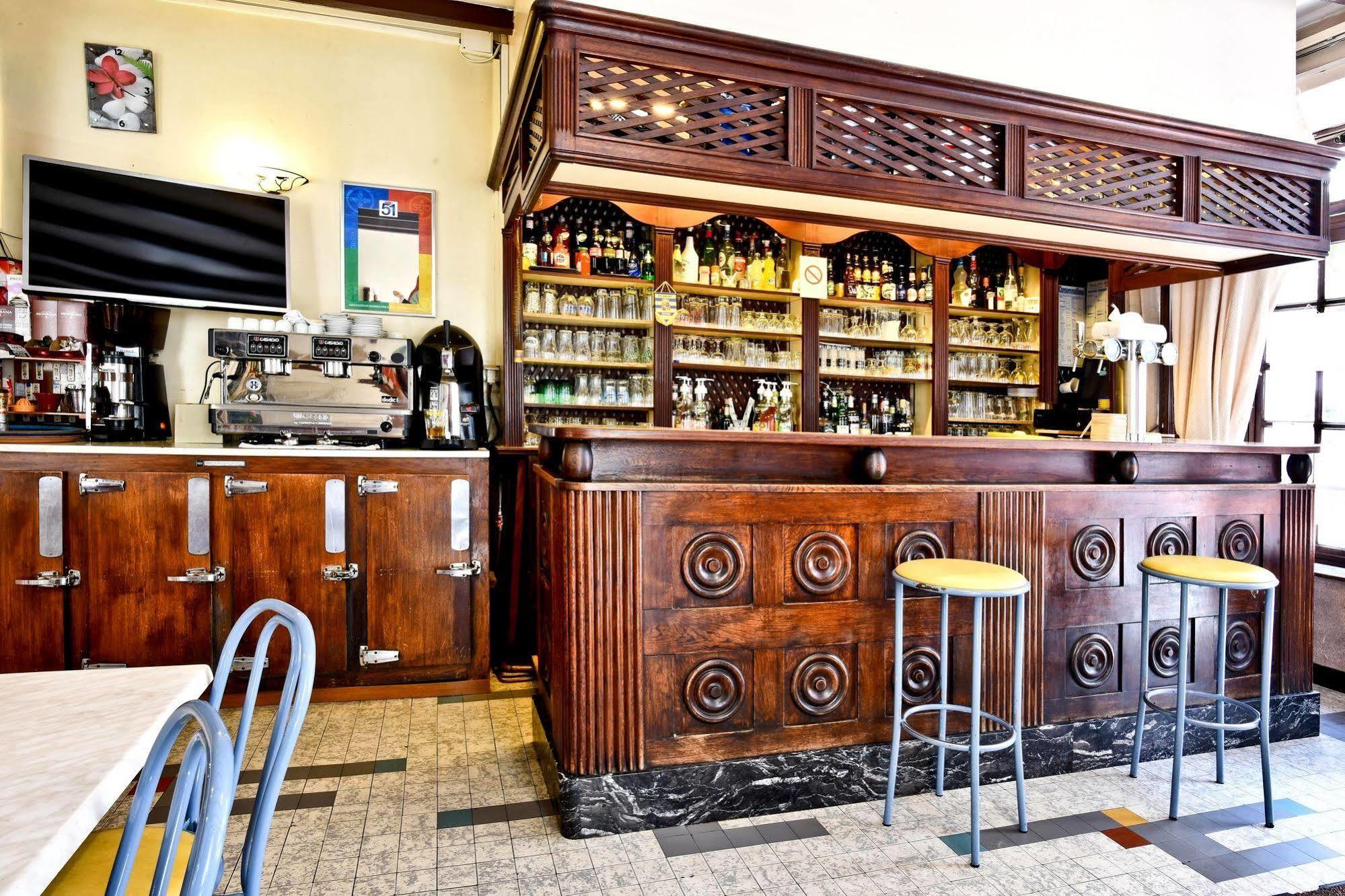 Logis Hotel De France Arudy Zewnętrze zdjęcie